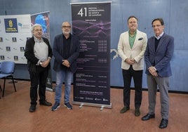 De izquierda a derecha, Manuel Benítez, Jorge Perdigón, Karel Mark Chichon y Cristóbal de la Rosa, este martes, en la sede de la OFGC.