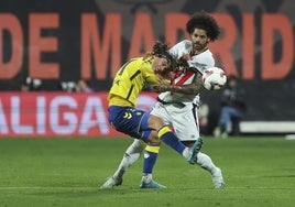 El canario Aridane y Fábio Silva en la primera vuelta.