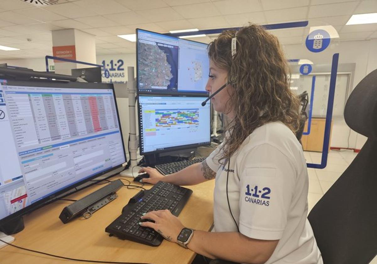 Dos heridos moderados tras el vuelco de un vehículo en Telde