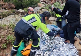 Un senderista, evacuado en helicóptero tras caer por una cascada en Sierra de las Nieves