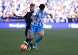 Antoñito, en un lance del partido junto a Suero, del Castellón.