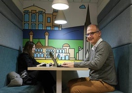 Mikel Arrizabalaga, en el centro de negocios Regus de Donostia, desde donde opera.