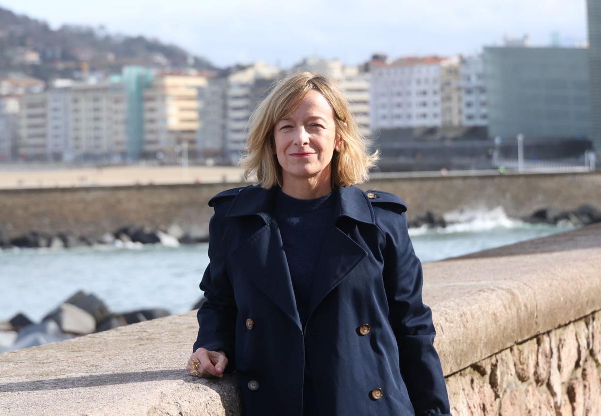 Eider Mendoza: «La cultura democrática debe calar en la sociedad y en los jóvenes»