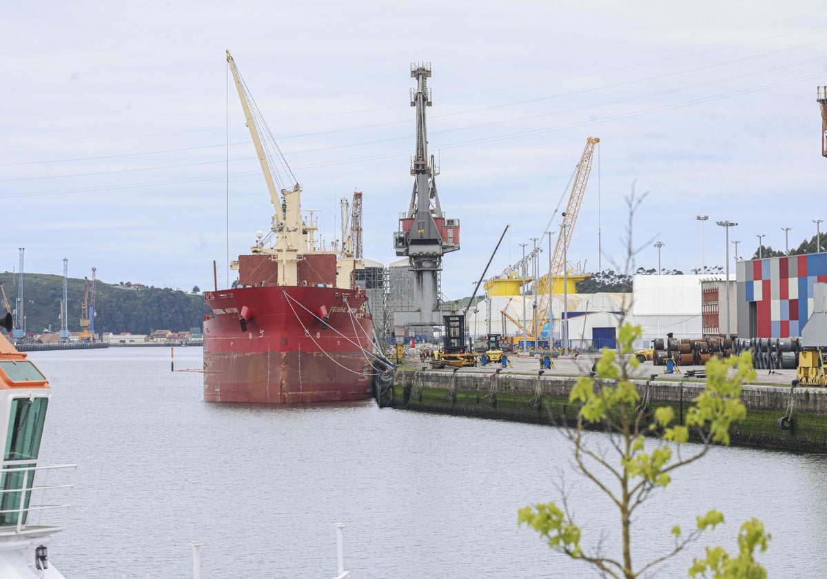 El Puerto de Avilés logra el Sello Reduzco tras disminuir un 35% su huella de carbono