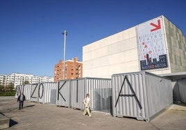 Vista exterior de los nuevos camerinos del Teatro Félix Petite.