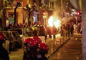 Las imágenes de los incidentes en la explanada de San Mamés y en las calles aledañas