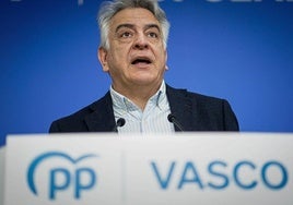 Javier de Andrés, en la rueda de prensa de este jueves en Bilbao.