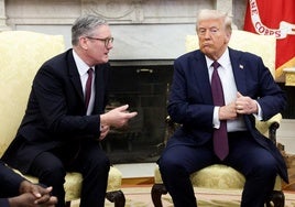 Encuentro entre el presidente de Estados Unidos, Donald Trump, y el primer ministro inglés, Keir Starmer.
