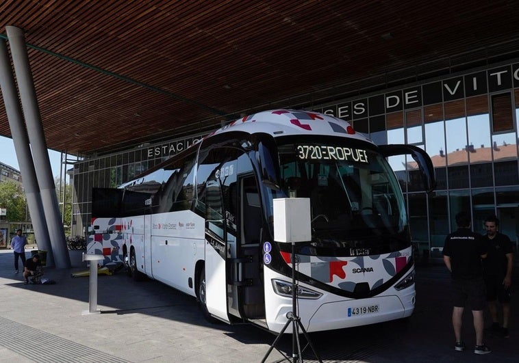 14 autobuses especiales conectarán Vitoria y Foronda cada semana