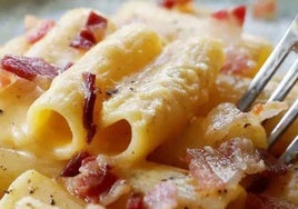 Pasta carbonara.