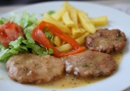 Foto de los filetes rusos, el segundo plato del menú