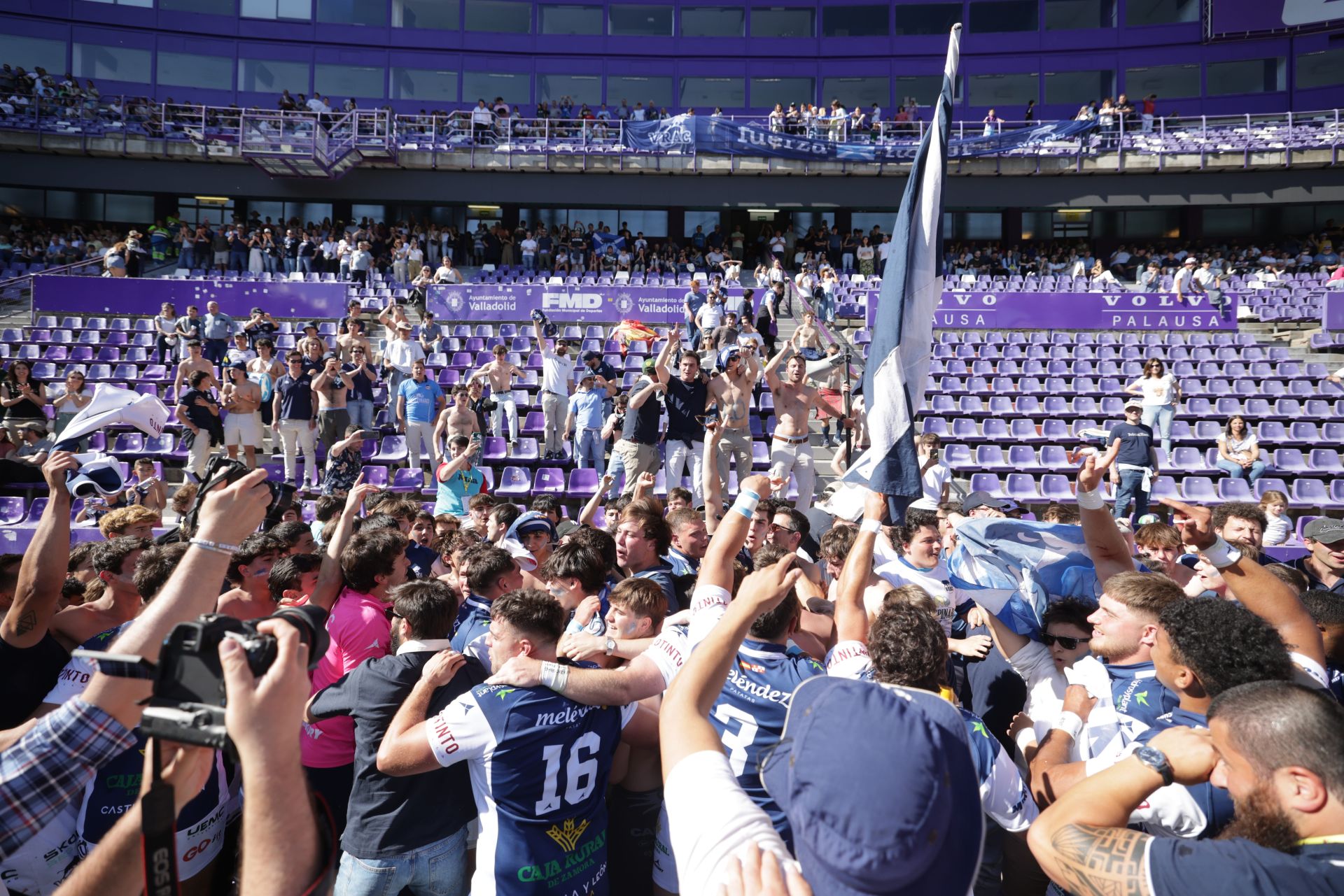 El VRAC celebra con su afición la Copa del Rey de rugby conquistada en Zorrilla