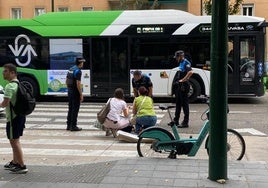 La Policía Municipal interviene en el lugar del accidente, en el Paseo de Zorrilla.