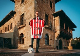 Jonathan Dubasin anuncia su firma hasta 2028.