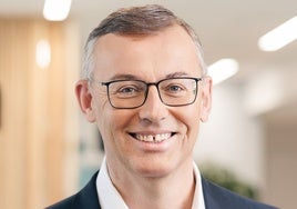 Alain Favey, CEO de Peugeot.
