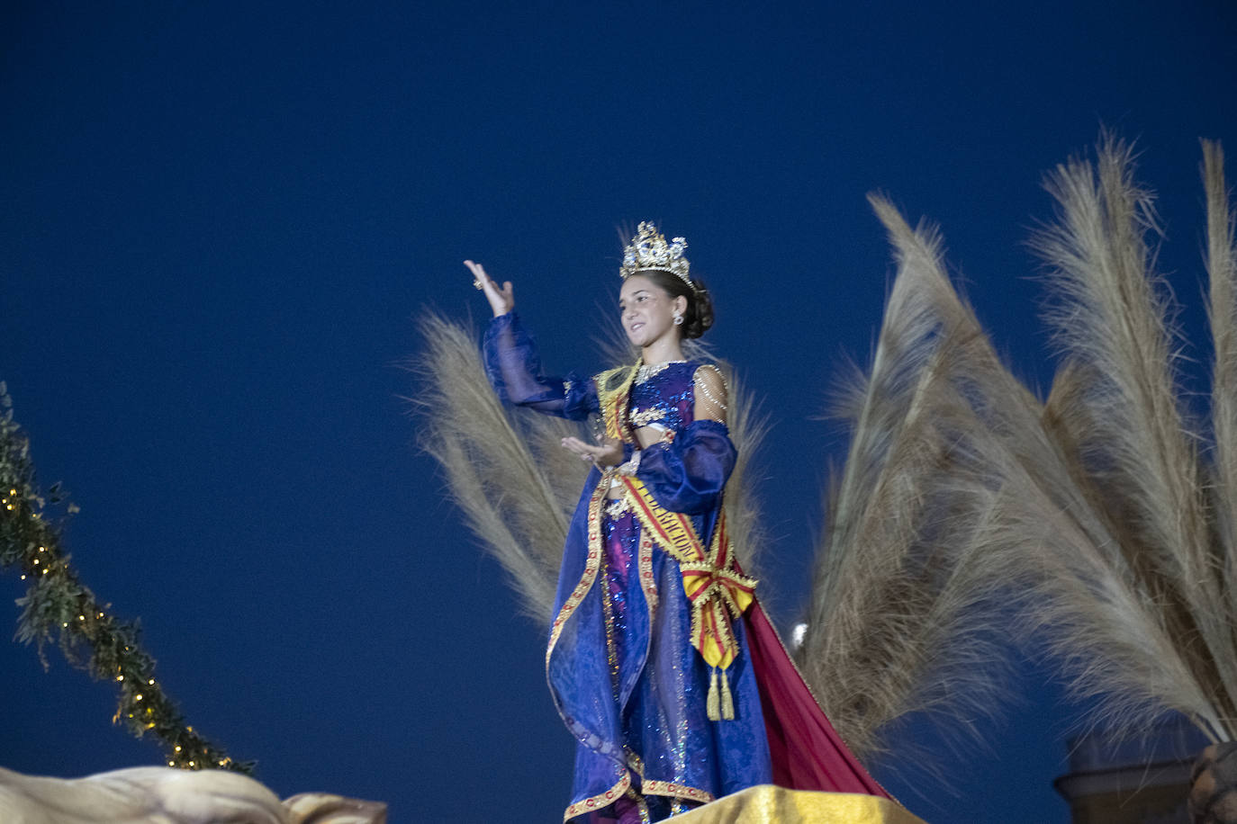 El gran desfile de Moros y Cristianos en Murcia, en imágenes