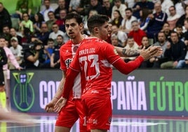 Motta y Darío, en el encuentro ante Peñíscola de Copa de España.