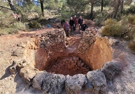 La Comunidad financia la restauración del Horno Calero situado en la Hoya del Carbón llevada a cabo por Voluntarios X Espuña