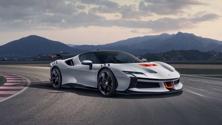 El Ferrari SF90 Stradale es el heredero espiritual del LaFerrari que se introdujo hace 10 años.