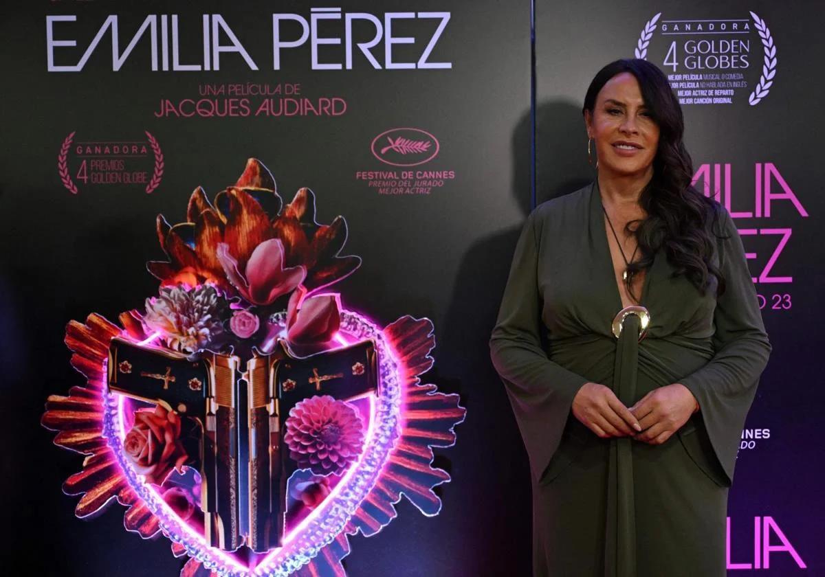 Netflix estudia controlar más las redes sociales de sus estrellas tras la polémica con Karla Sofía Gascón