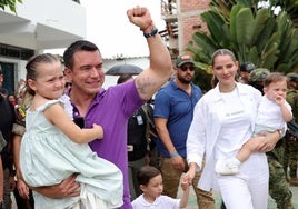 Daniel Noboa celebra su triunfo electoral.