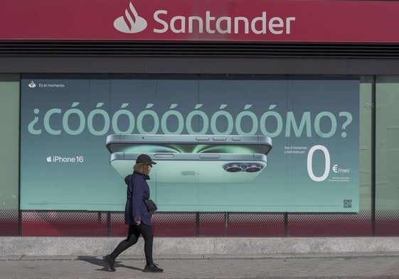 Una de las oficinas del Santander