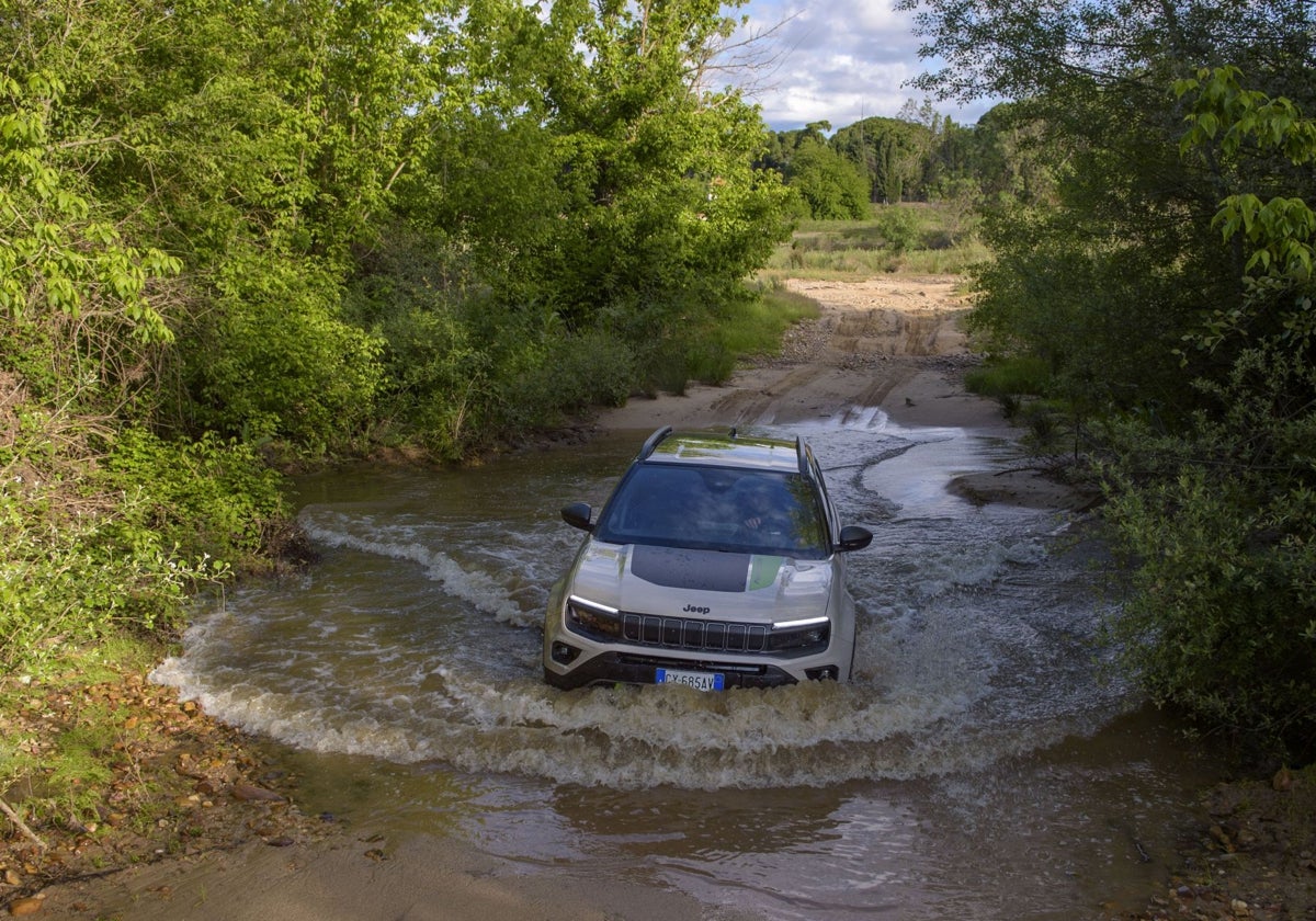 Jeep Avenger 4xe: ADN aventurero para la ciudad y el campo