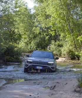 Imagen secundaria 2 - Jeep Avenger 4xe: ADN aventurero para la ciudad y el campo
