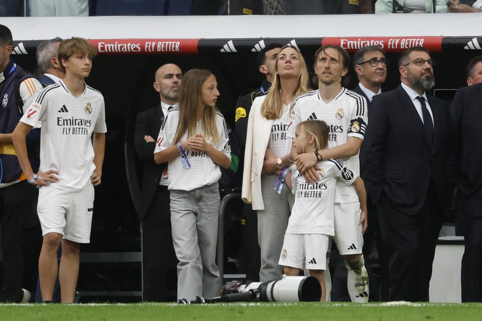El adiós del Bernabéu a Ancelotti y Modric, en imágenes