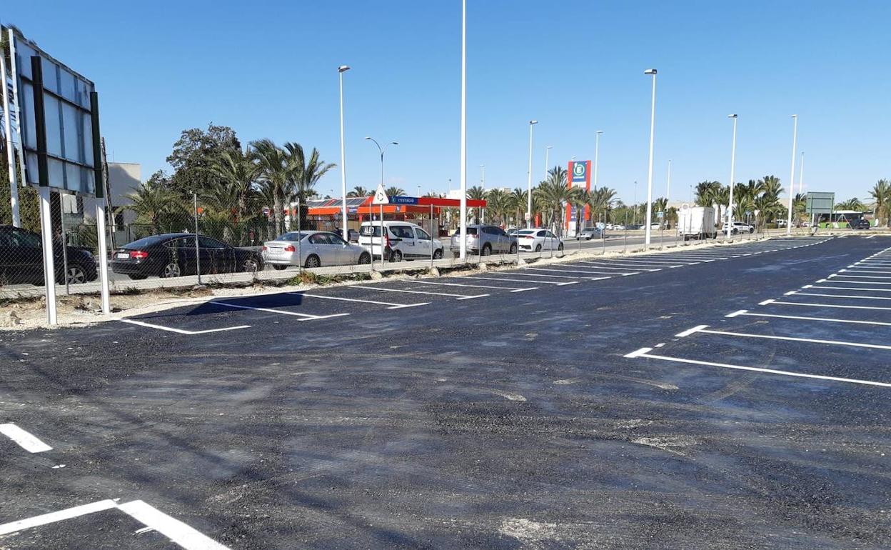 ELCHE: Abren el aparcamiento en los terrenos del futuro Centro de Congresos de Elche