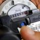Imagen principal - Water consumption will be key to 'catch' illegal tourist apartments in Alicante